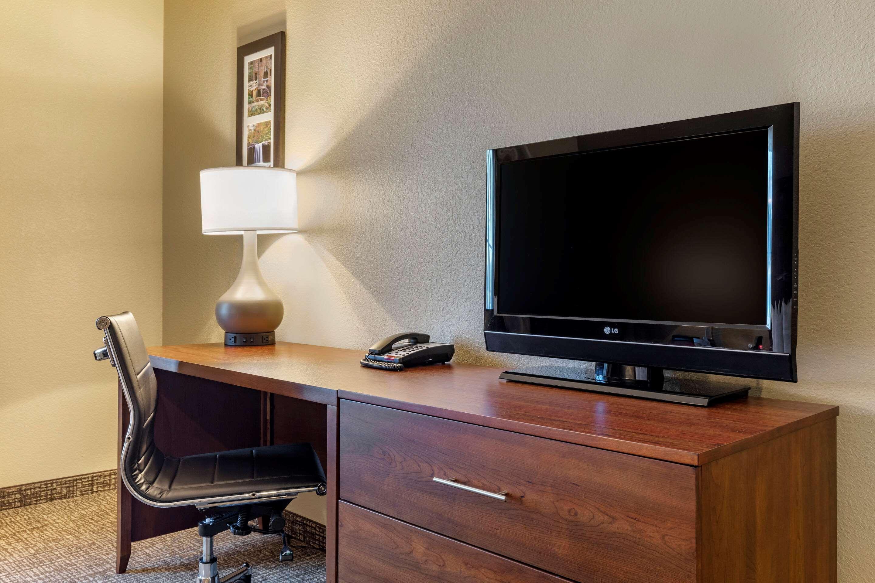 Comfort Inn & Suites Russellville I-40 Ngoại thất bức ảnh