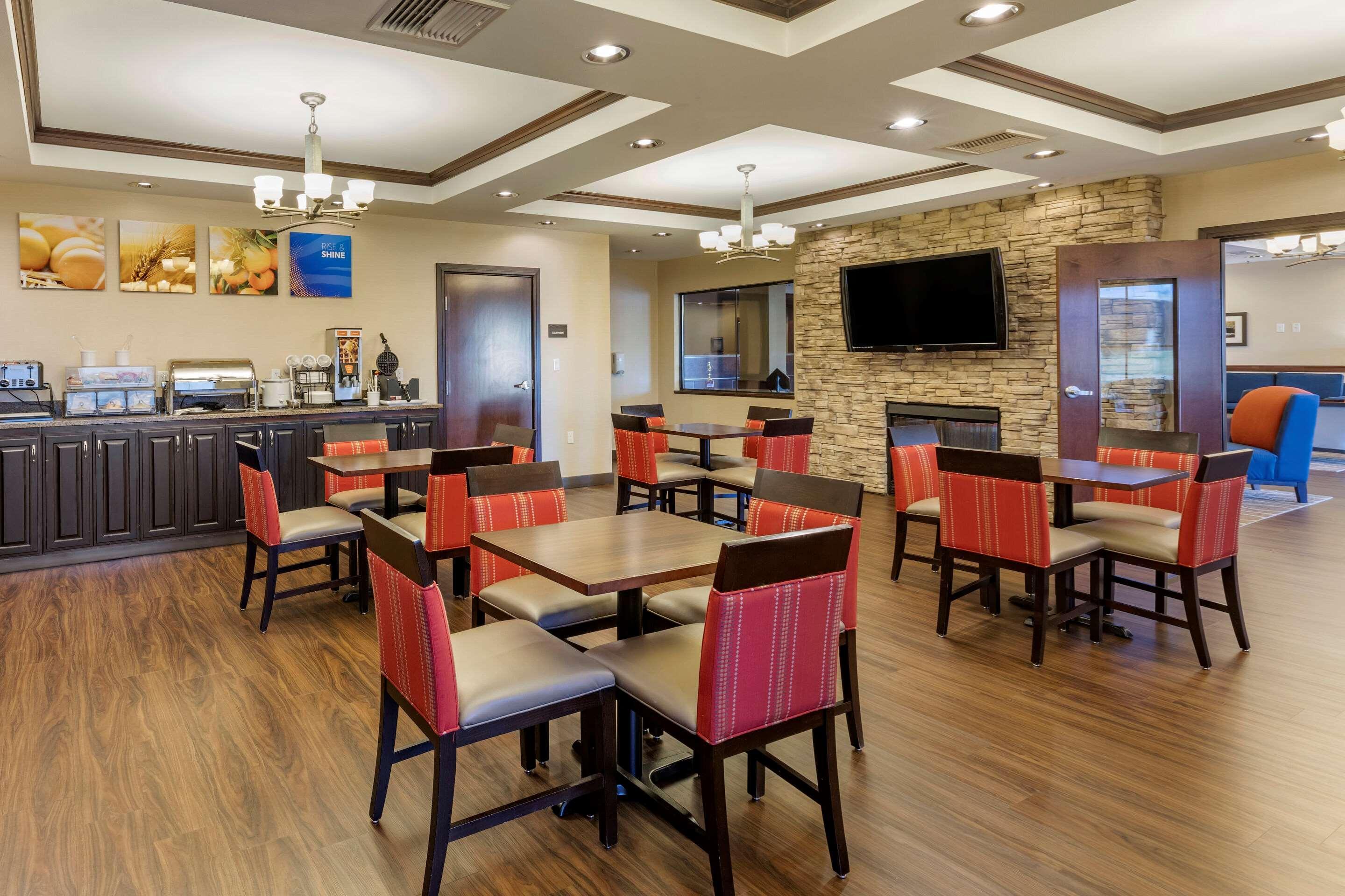 Comfort Inn & Suites Russellville I-40 Ngoại thất bức ảnh