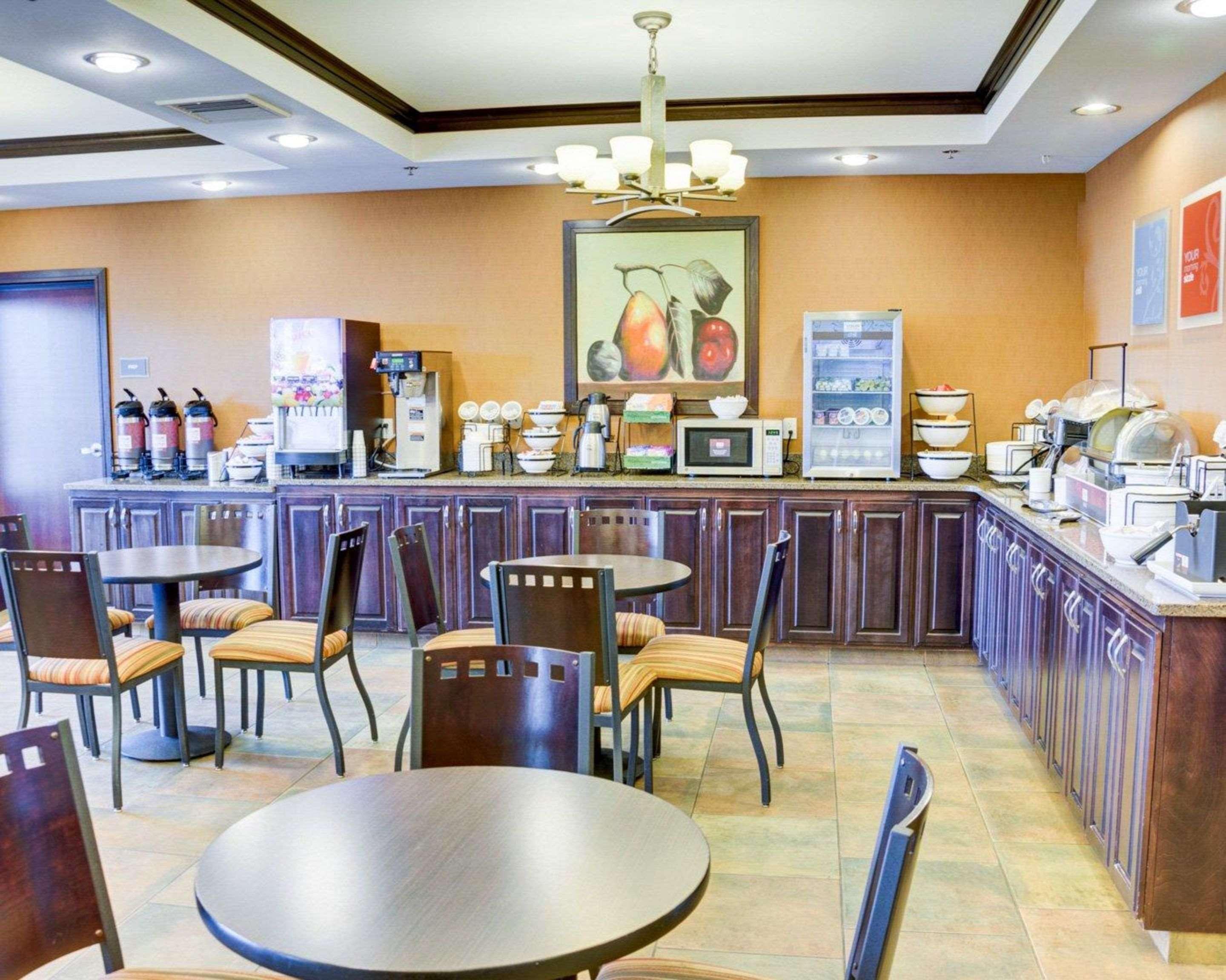 Comfort Inn & Suites Russellville I-40 Ngoại thất bức ảnh
