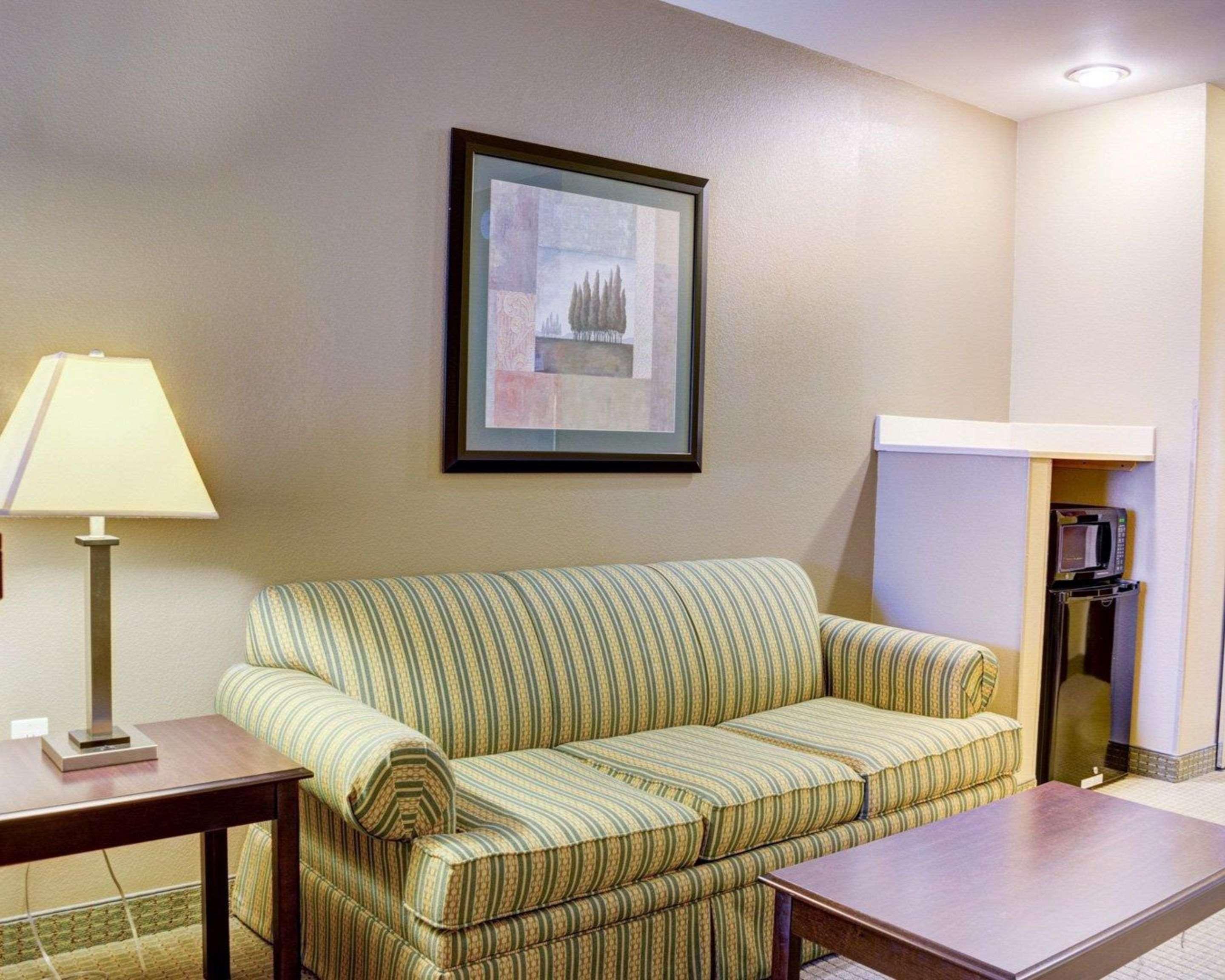 Comfort Inn & Suites Russellville I-40 Ngoại thất bức ảnh